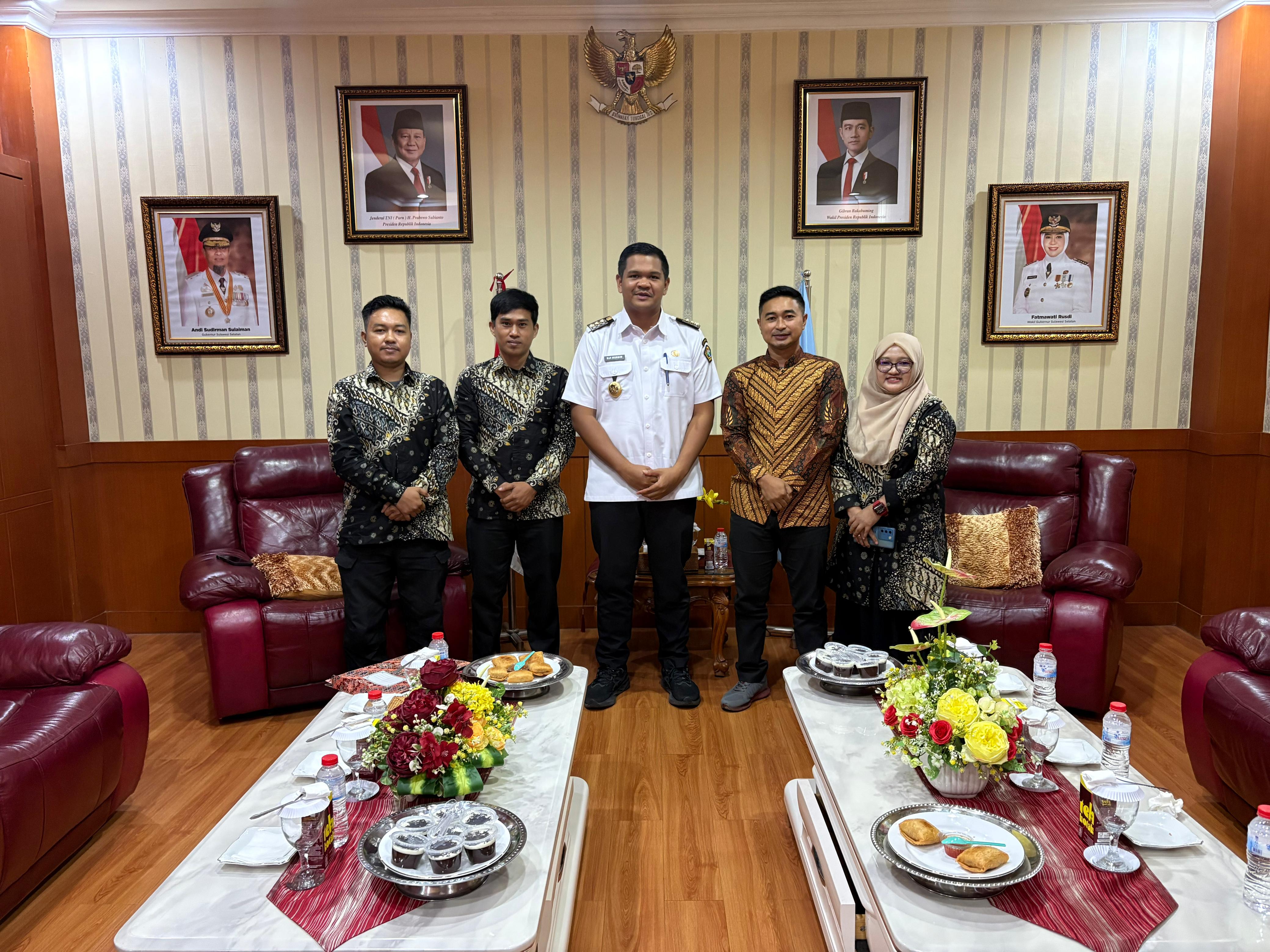 Audience of An-Nawawi Islamic Boarding School with the Regent of Bantaeng, M. Fathul Fauziy Nurdin, M.I.Kom